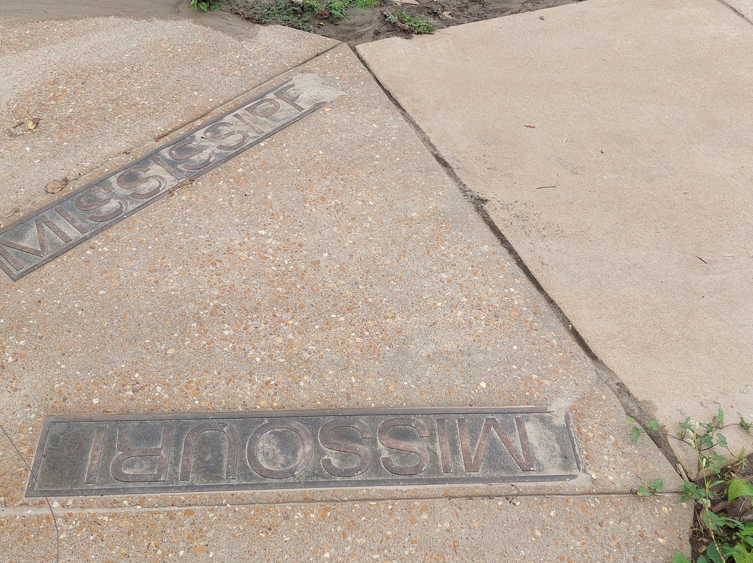 Edward Ted and Pat Jones- Confluence State Park-West Alton必去景点