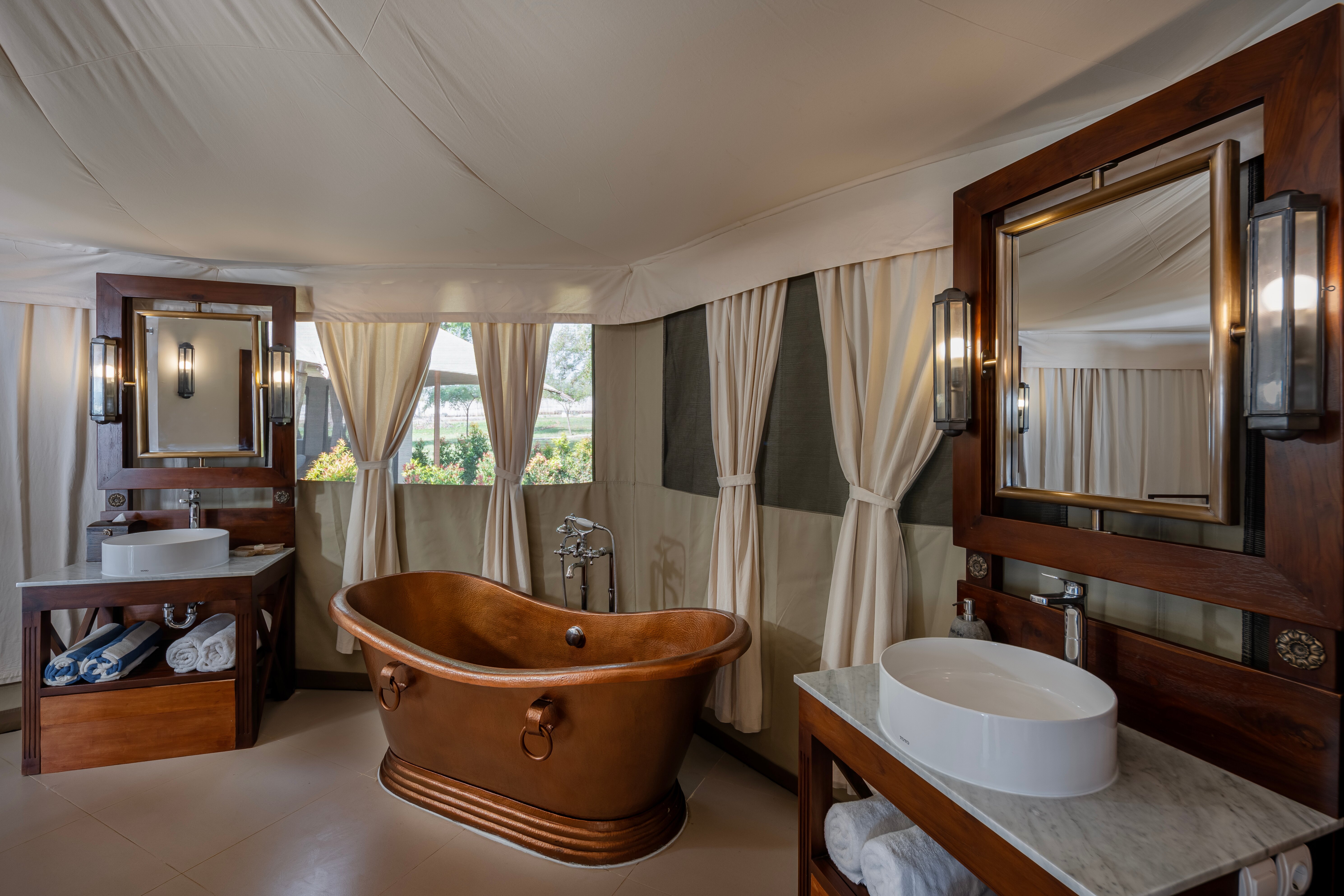 Menjangan Dynasty Resort, Beach Glamping And Dive Centre-浴室