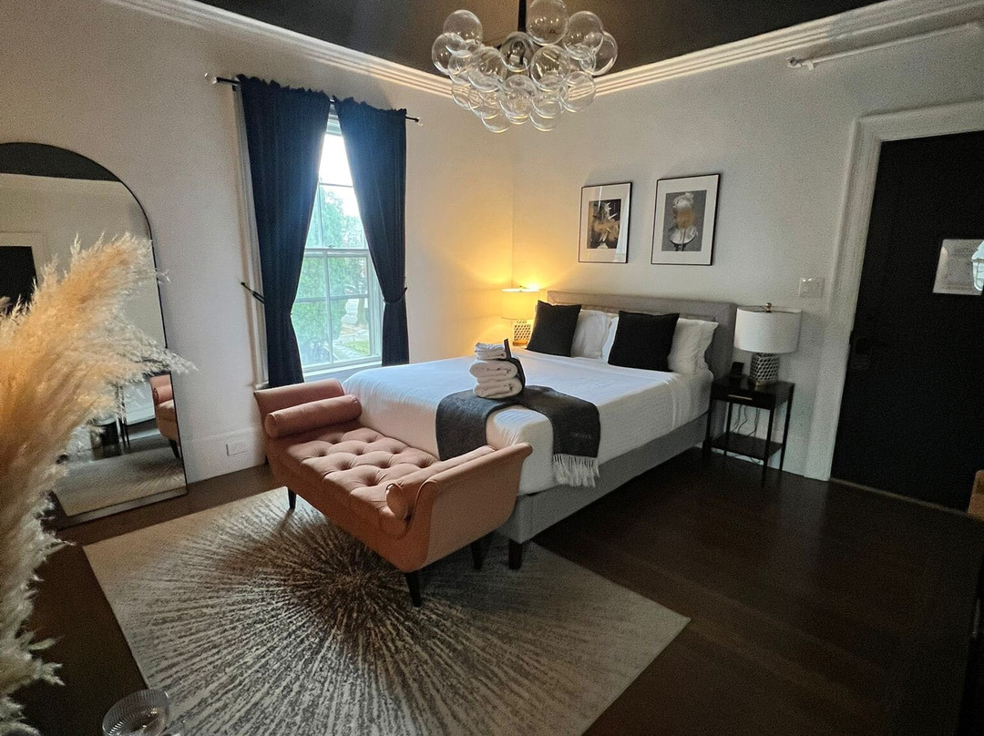 The Coach House主图