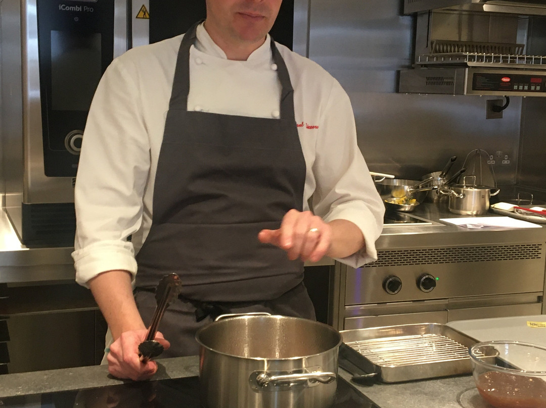 Alain Roux Culinary School-布雷必去景点