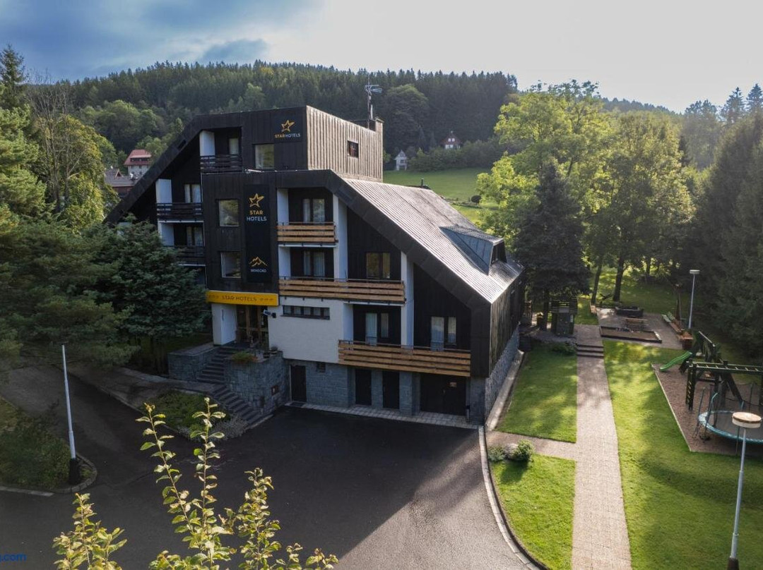 Star Hotel Benecko主图