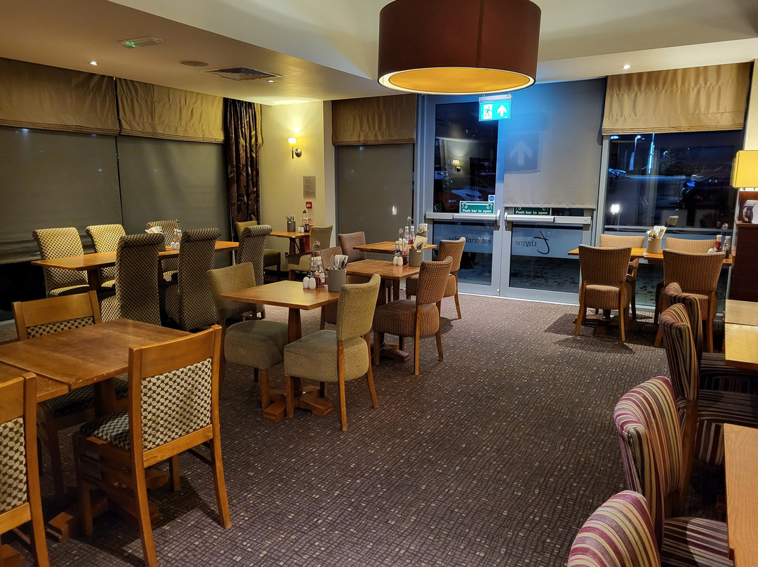 优品迎爱丁堡机场酒店(M9, Jct1)主图