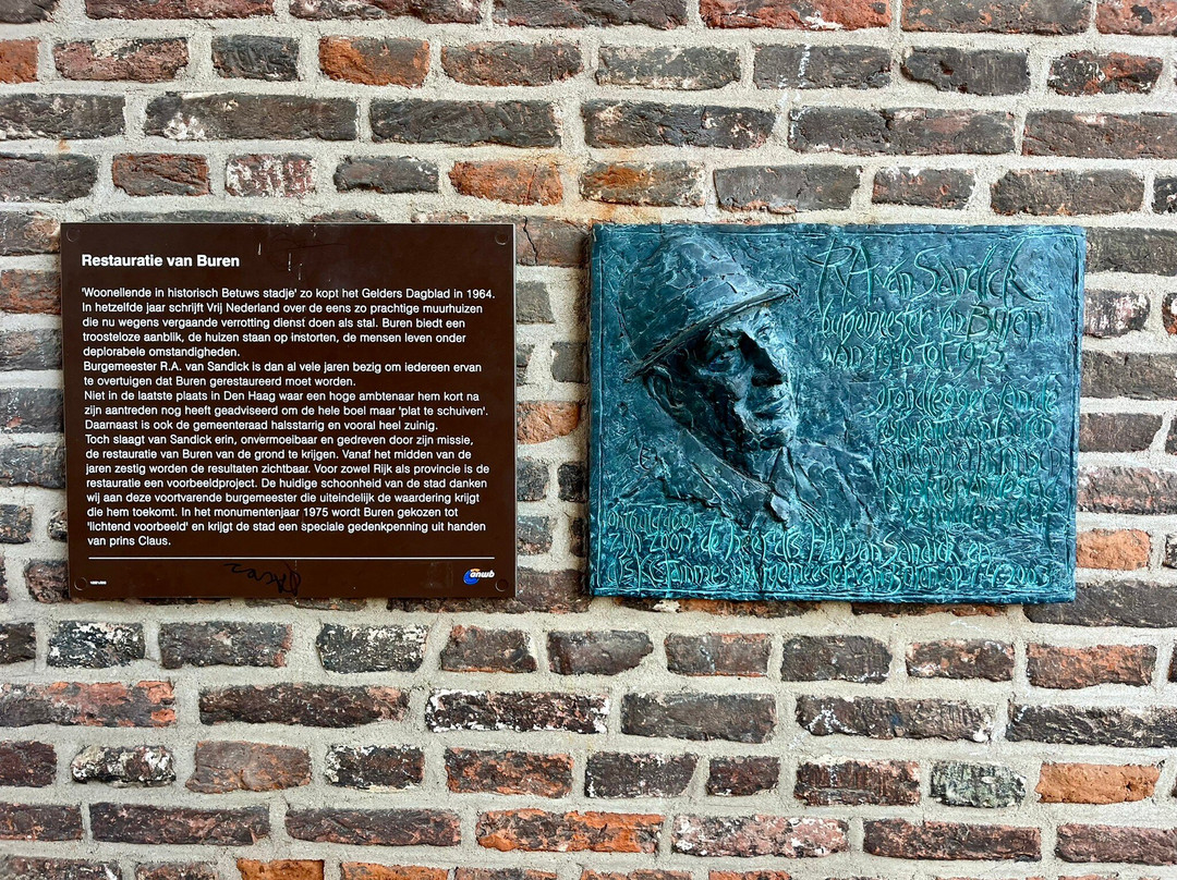 Buren, The City Of Royalty-Buren必去景点