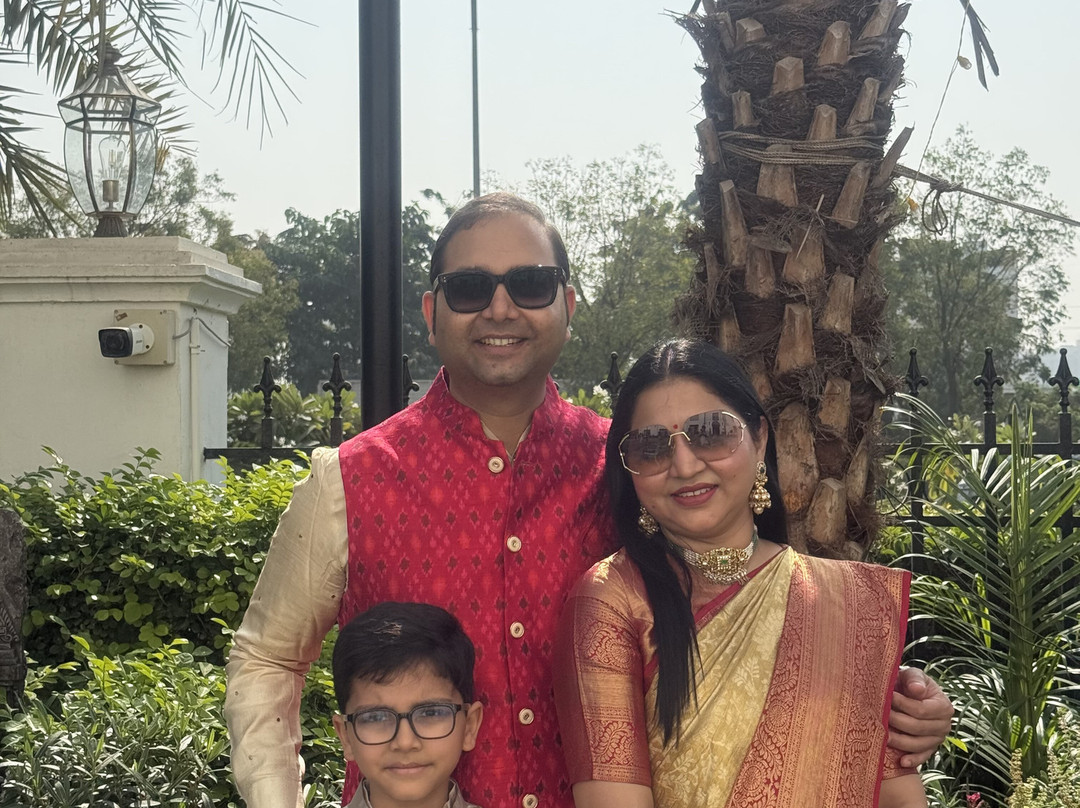 Hotel Hillock Ahmedabad主图