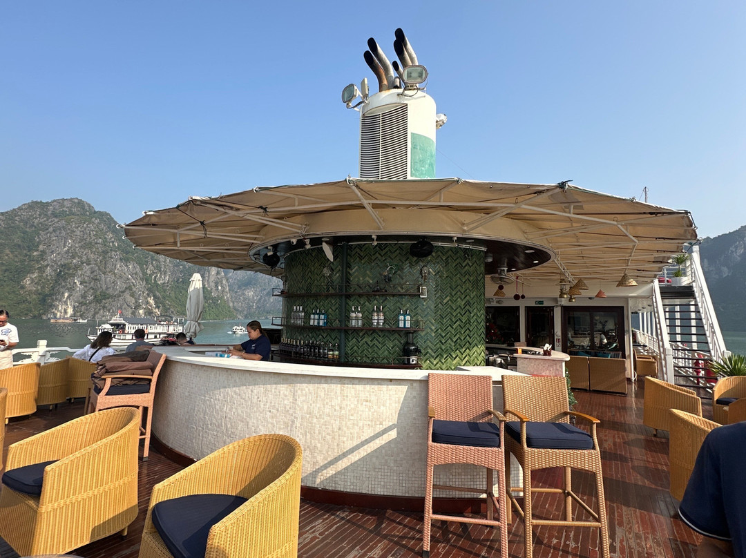 Bhaya Cruises-下龙湾必去景点