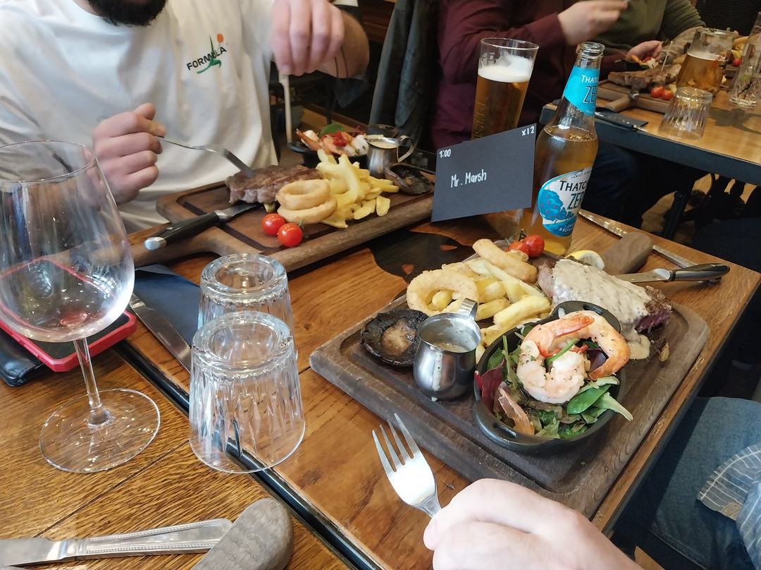 Jerry's Steakhouse, Cafe and Wine Bar