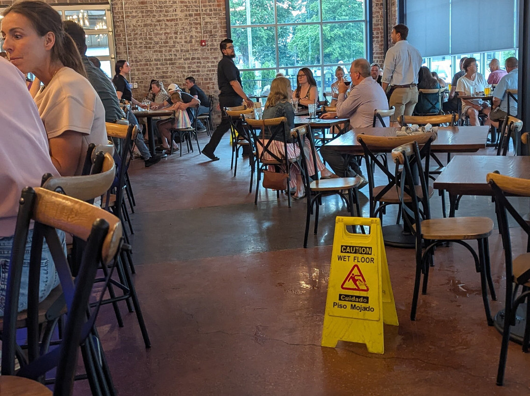 Hocking Hills Brewing Co.-洛根必去景点