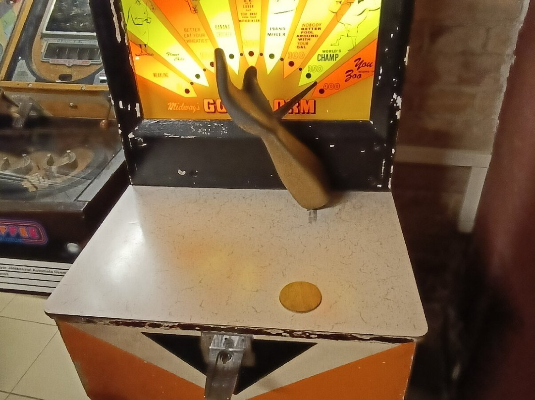 布达佩斯弹球博物馆-布达佩斯必去景点