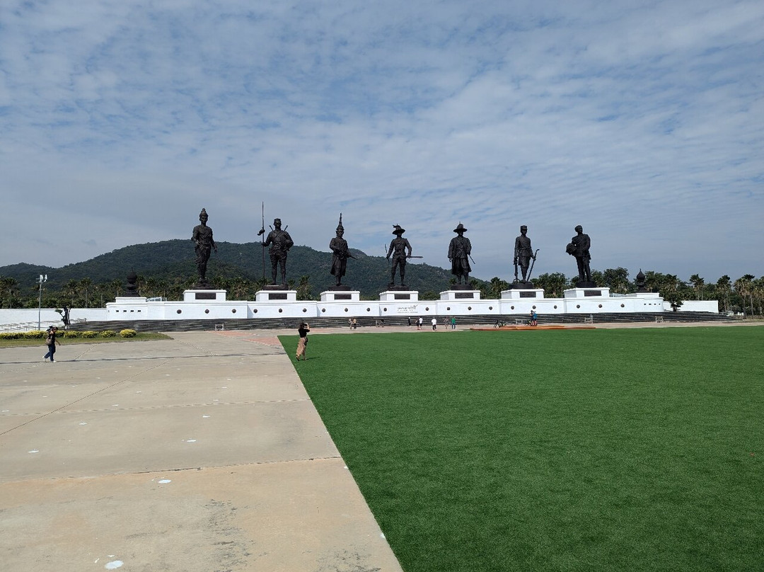 泰王国国王纪念广场-Nong Kae必去景点