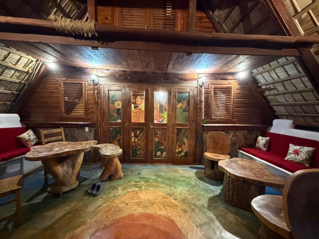 Chalet Tropical Hotel &  Bar Restaurant主图