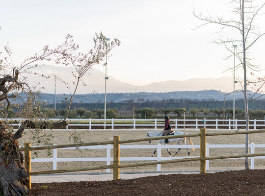 Maneggio Rio Tavo-Citta Sant'Angelo必去景点
