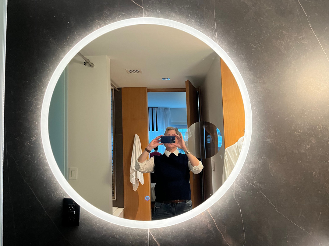 枫叶广场乐日耳曼集团酒店主图