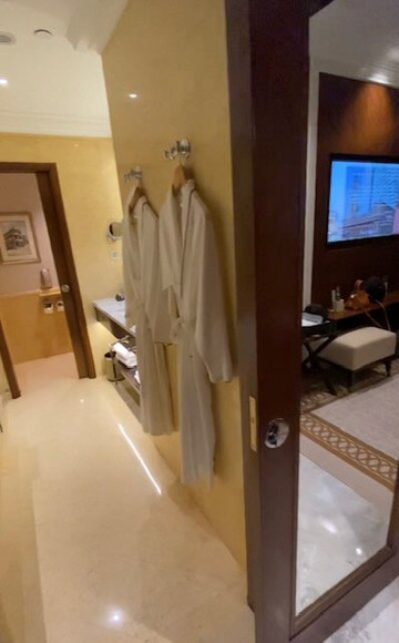 新加坡浮尔顿酒店主图