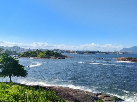 Farol de Santa Luzia-维拉维尔哈必去景点