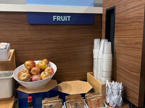 洲际酒店集团智选假日酒店及套房锡布灵主图