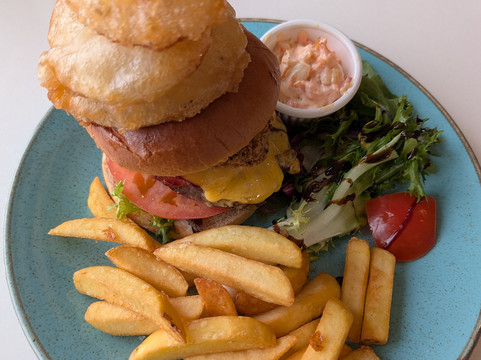 Highland Hideout Bar & Restaurant