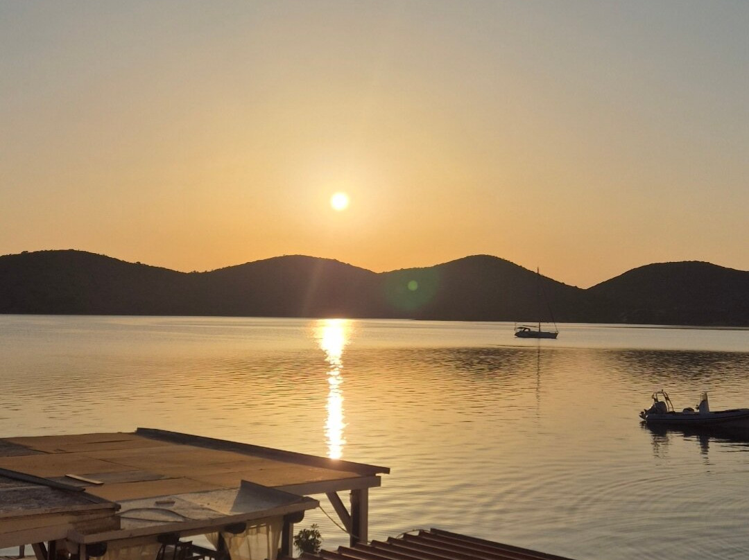 阿瑞斯缇酒店主图