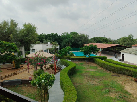 异国度假村主图