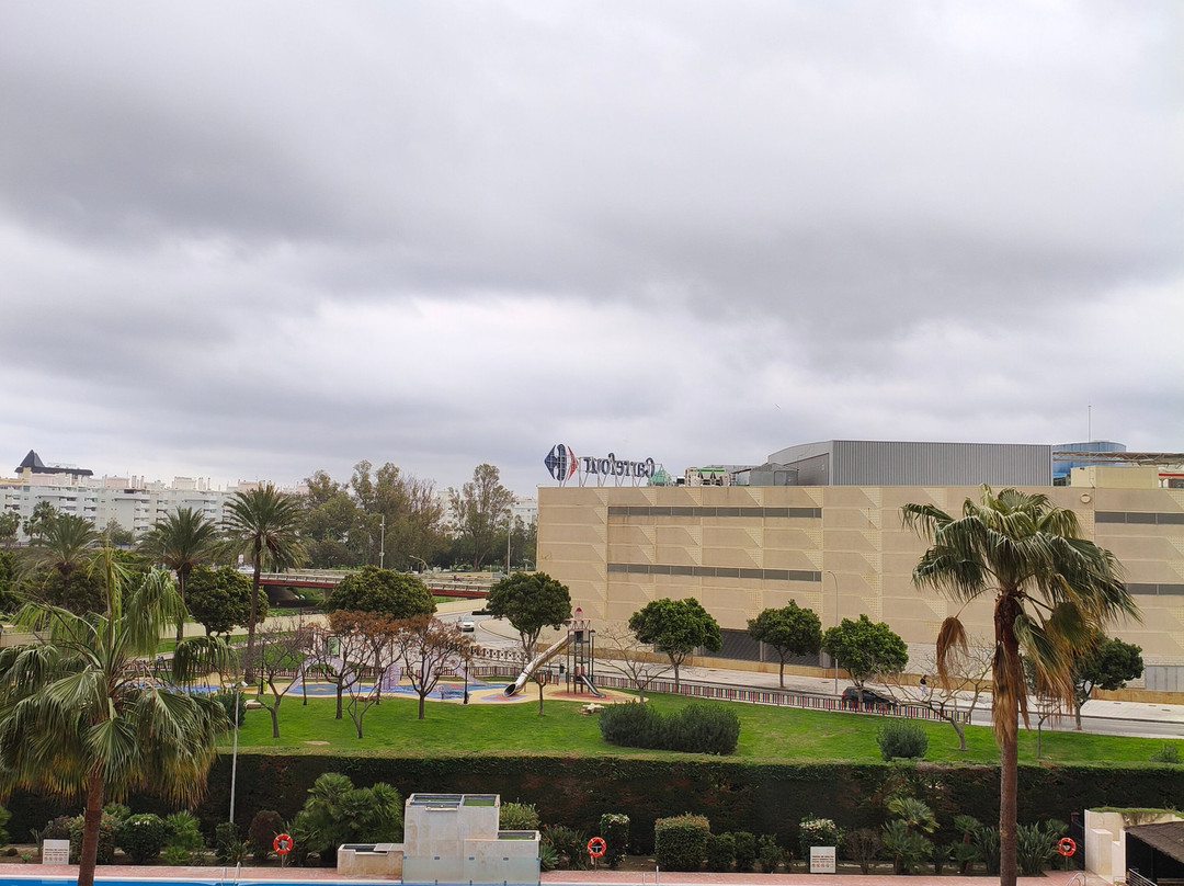 丰希罗拉美丽华伊鲁宁酒店主图