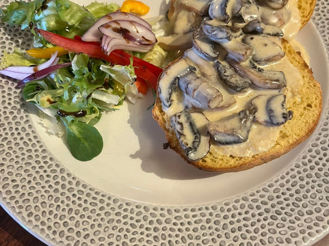 老磨坊旅馆主图