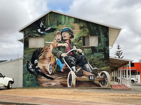 Kids and the Magpie Mural