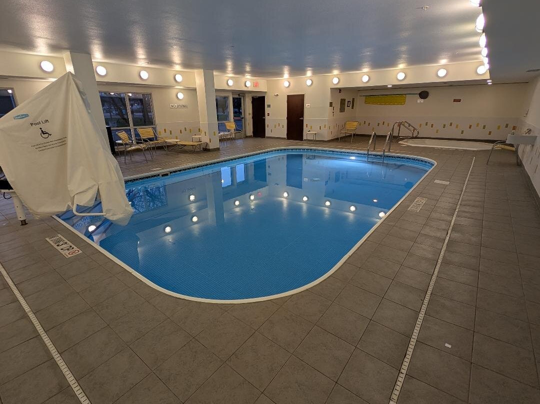 代顿南万枫酒店及套房主图