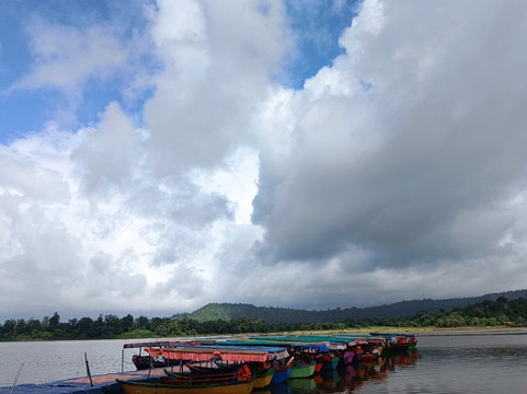 Dudhni Lake-锡尔瓦萨必去景点