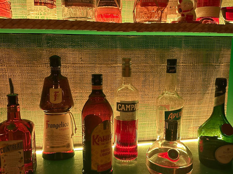 Ratafia Sxm-Cupecoy Bay必去景点