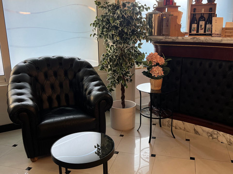 帝国拜雅酒店主图