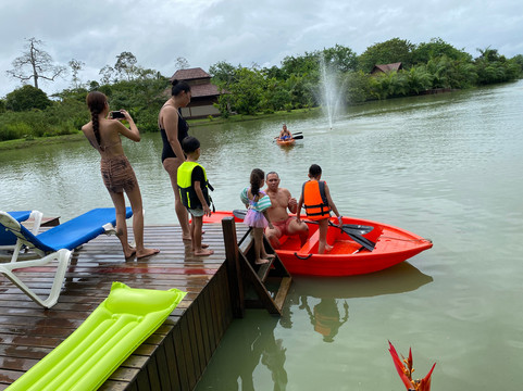 Sendang Redjo-Tamanredjo必去景点