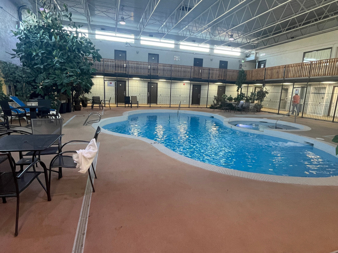 梅迪辛哈特温德姆华美达酒店主图