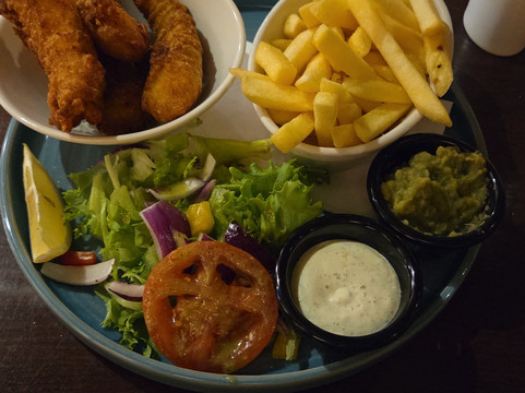 拉辛伍兹酒店主图