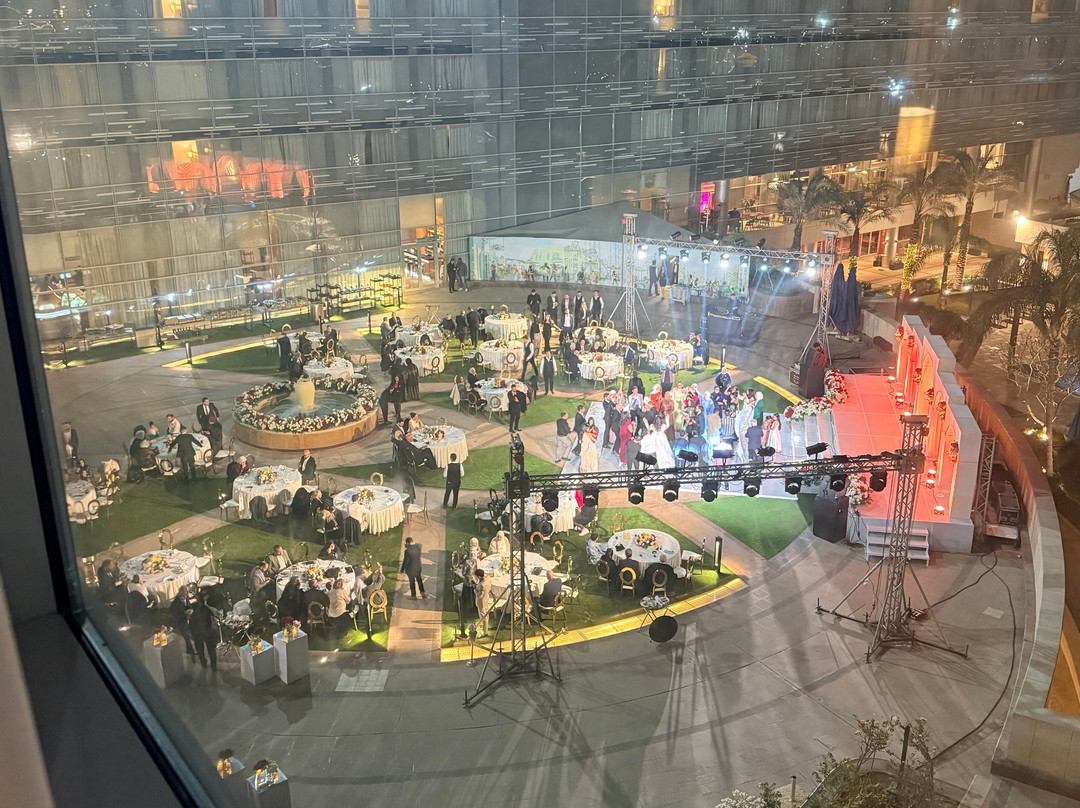 开罗机场艾美酒店主图