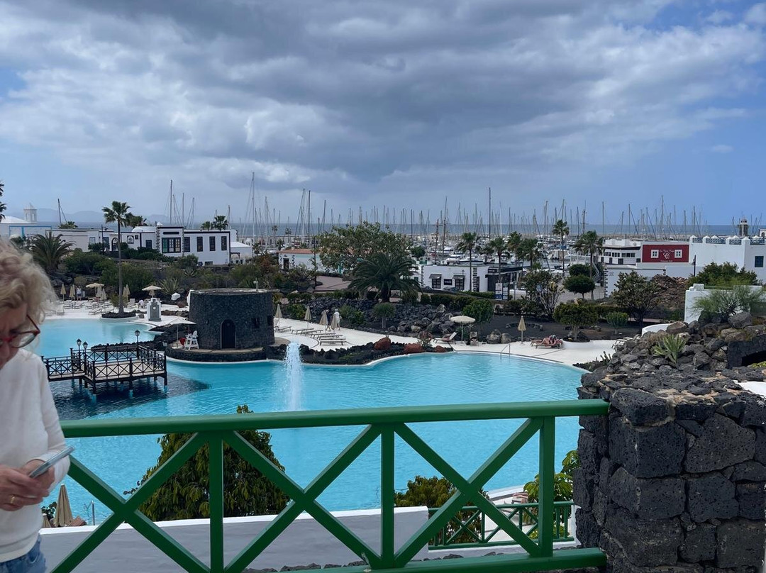 兰萨罗特火山酒店主图