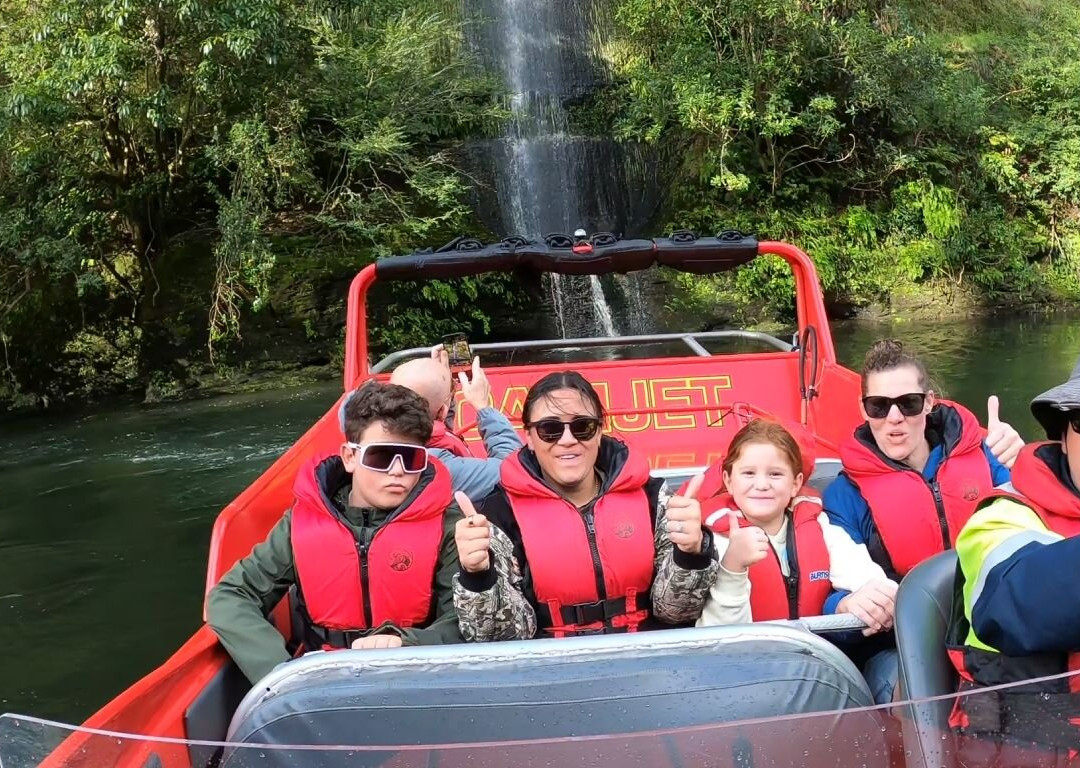 Camjet Jet Boat Ride in Cambridge-剑桥必去景点