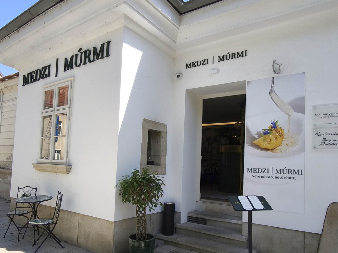Medzi Múrmi Restaurant
