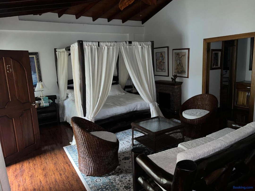 Casablanca Hotel Boutique Salamina