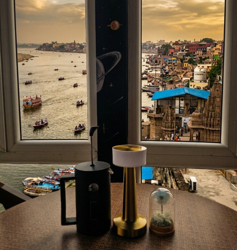 Moon Over Kashi Rooftop & Riverview Restaurant