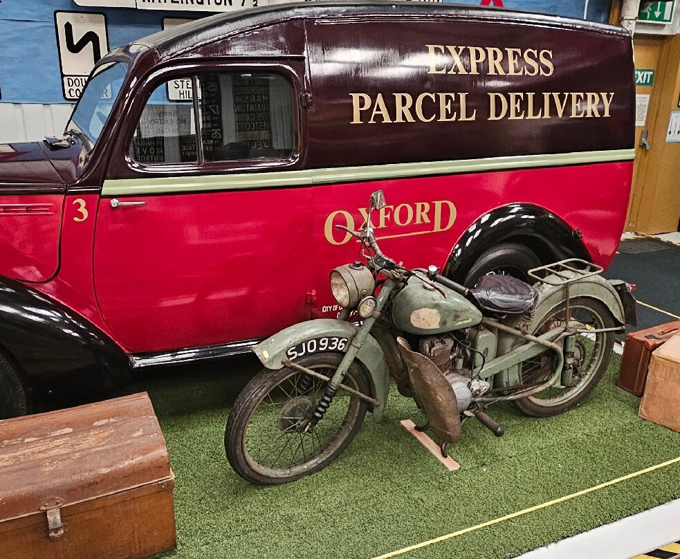 Oxford Bus Museum-威特尼必去景点