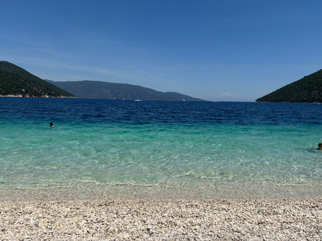 Antisamos Beach-萨米必去景点