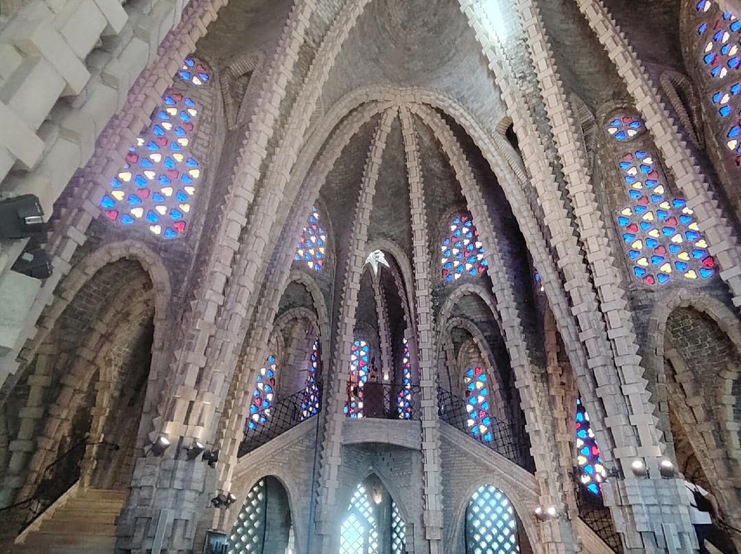 Santuari de la Mare de Déu de Montserrat-Montferri必去景点