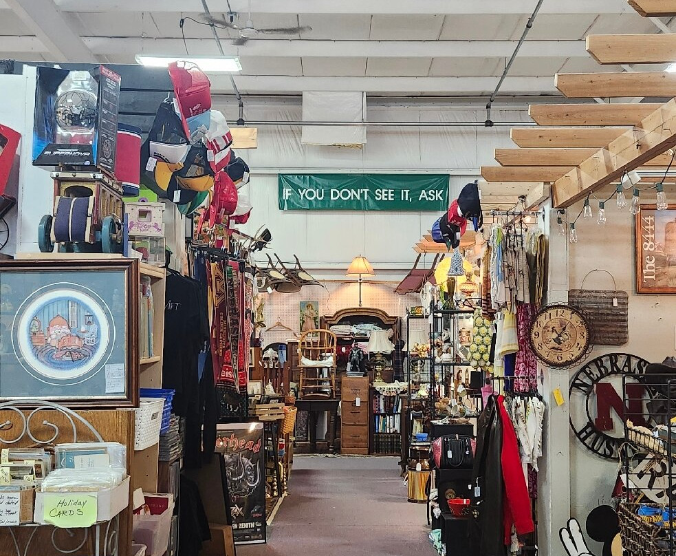 Brass Armadillo Antique Mall-奥马哈必去景点