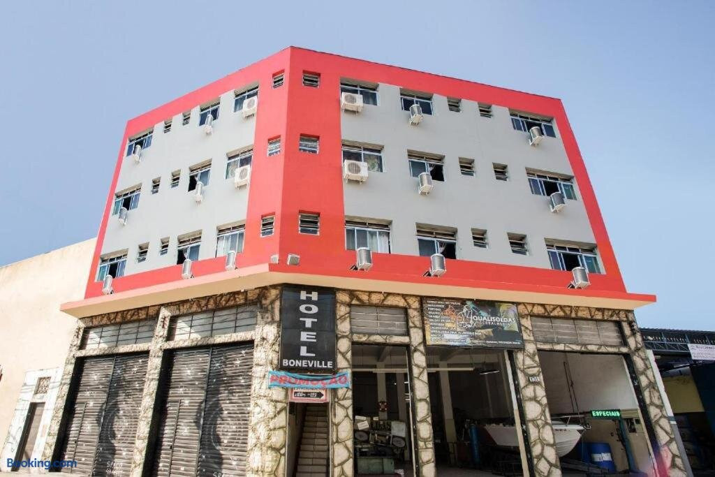 Hotel Boneville