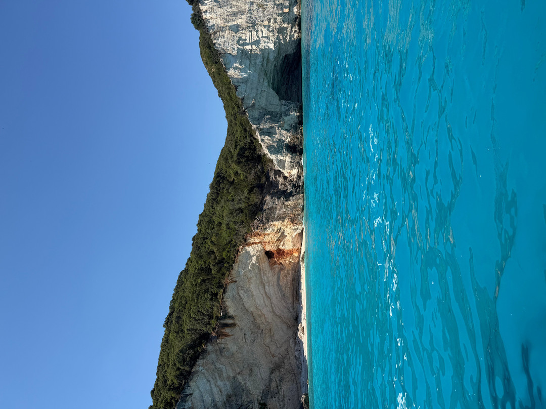 Kefalonia Fishing Tours-Zola必去景点