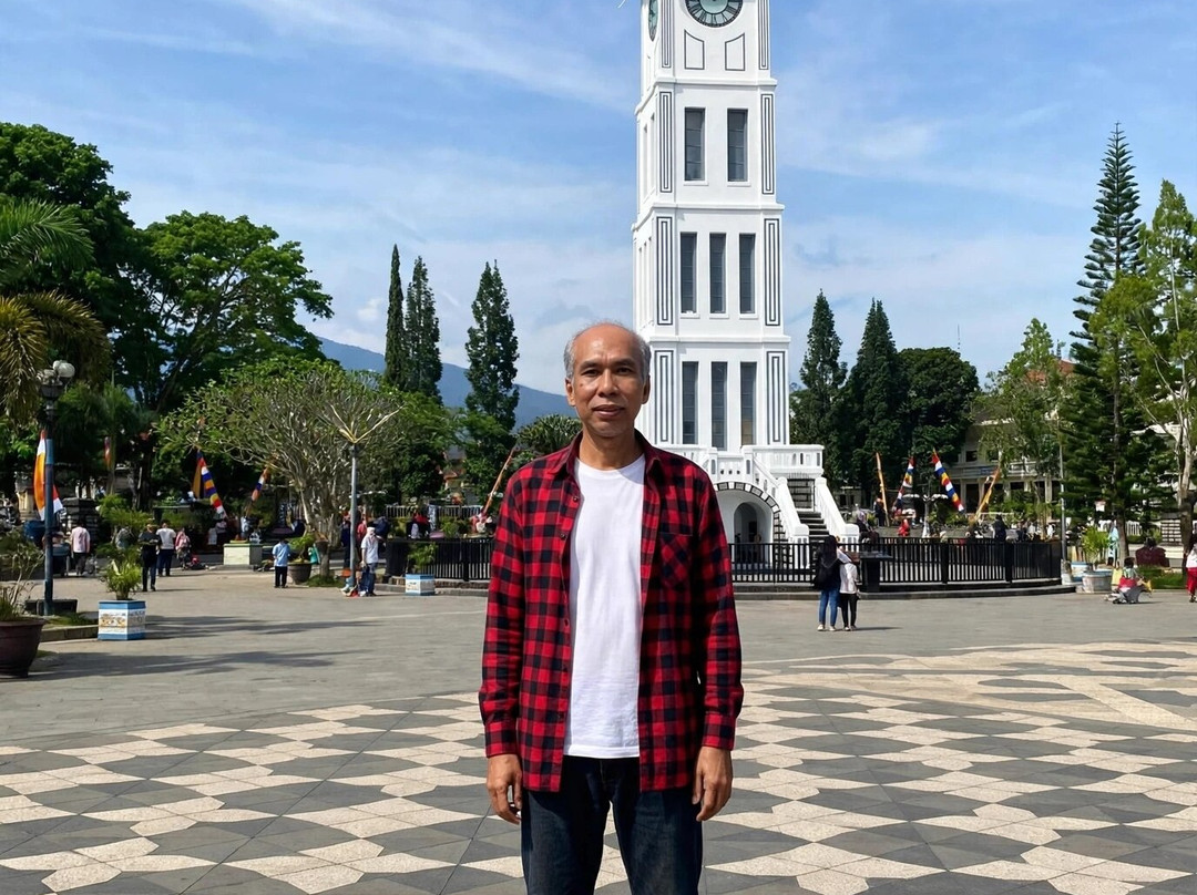 Bukittinggi Clock Tower-武吉丁宜必去景点