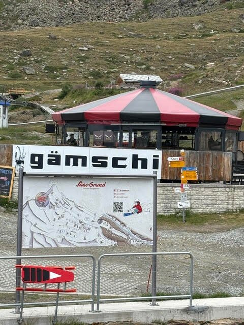 Gämschi Bar Kreuzboden