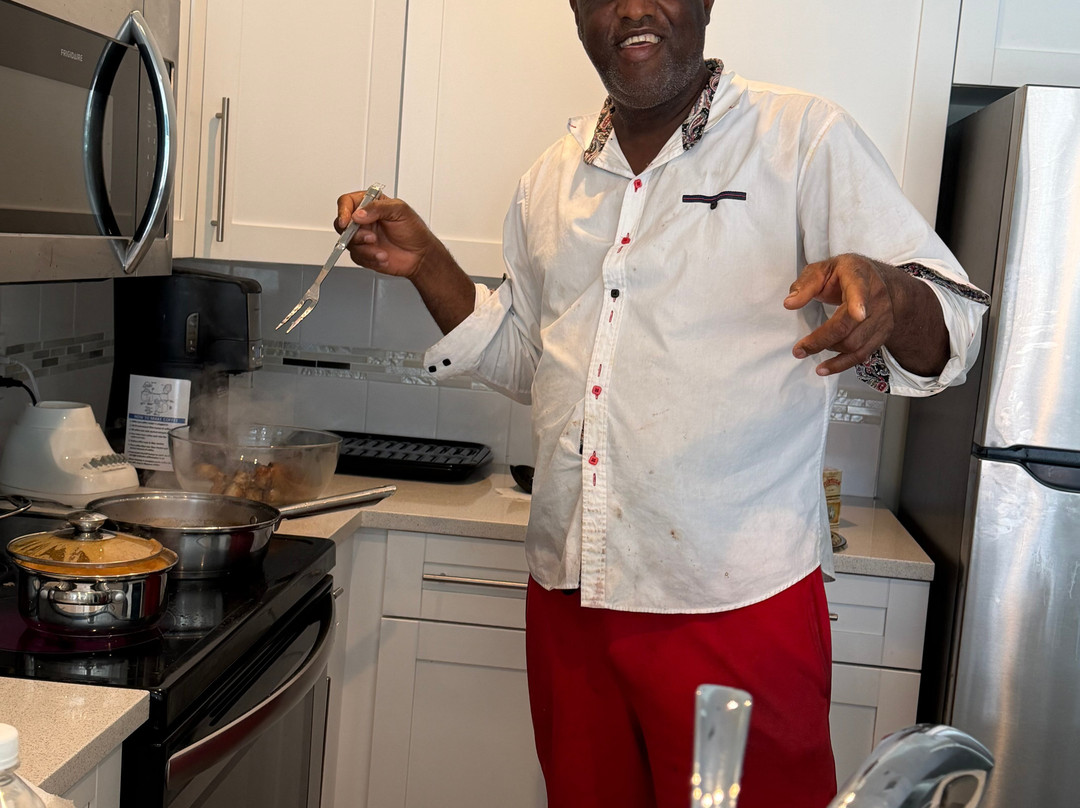 Capt Herman's East Side Fish Fry Charters-East End必去景点