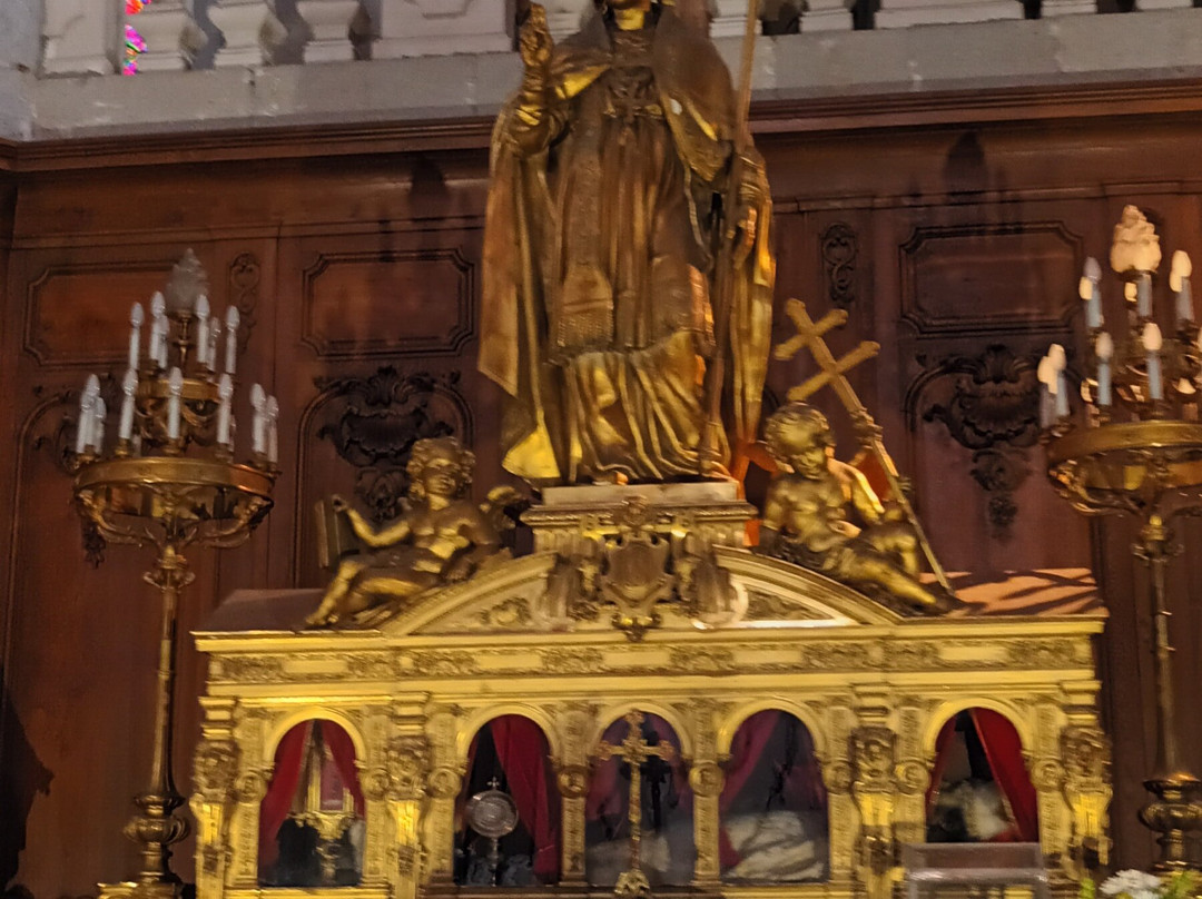 Cathédrale Saint-Pierre-圣克洛德必去景点