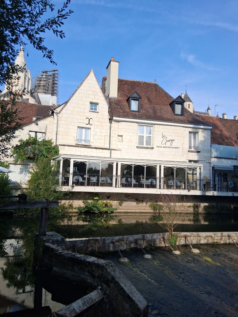 洛什乔治桑原创精品酒店-旅行者