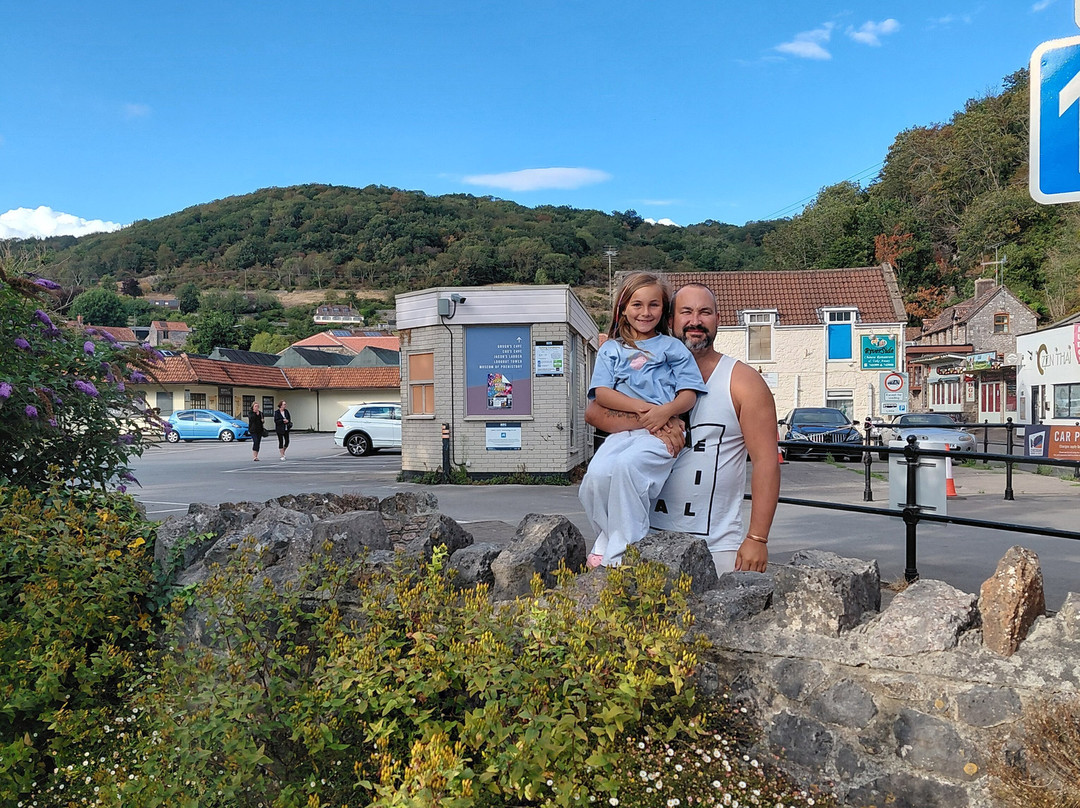 Cheddar Gorge & Caves-Cheddar必去景点